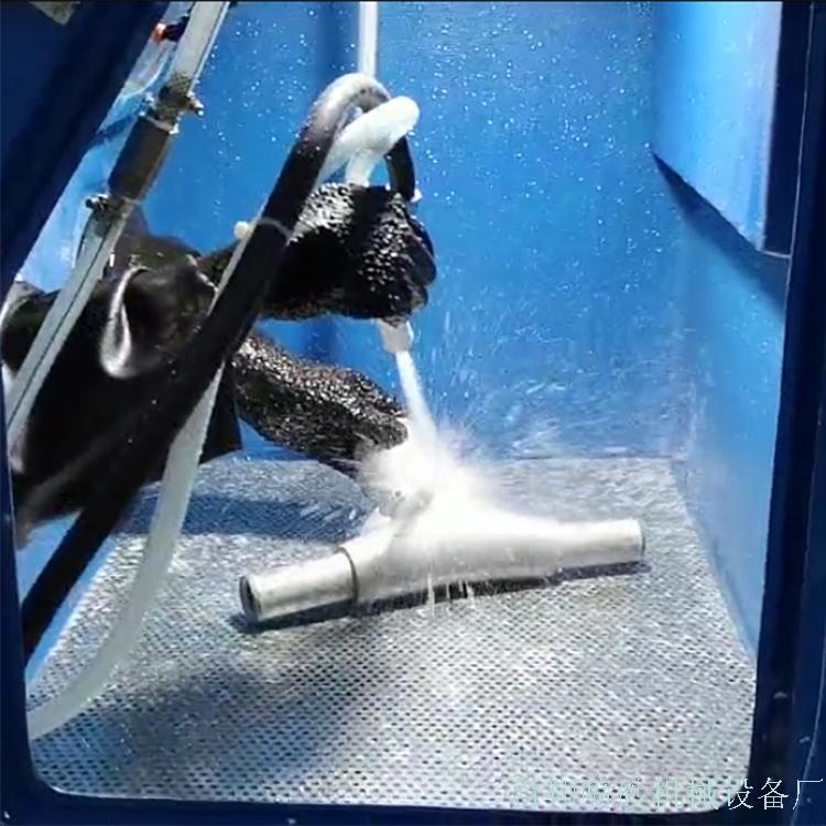 湿式喷砂机加工舱.jpg