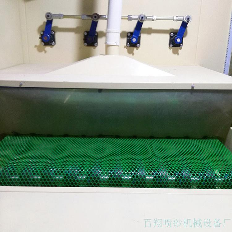 自动喷砂机出入口.jpg